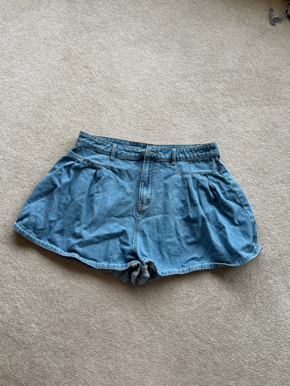 Cider High-Waist Pleated Denim Shorts - Blue